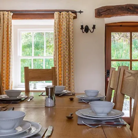 Hilltop At The Graythwaite Estate * 울버스톤